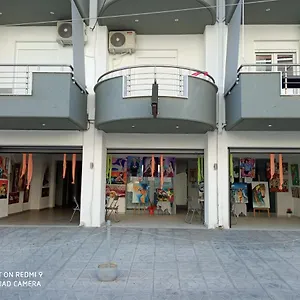 Appart hôtel Artistic Rent &, Nea Kallikrateia